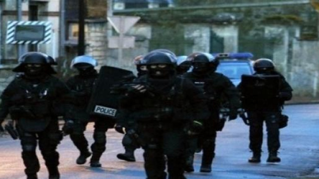 Mobilitati 88mila uomini per la caccia ai killers