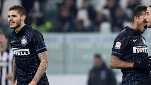 Osvaldo che rincorre Icardi