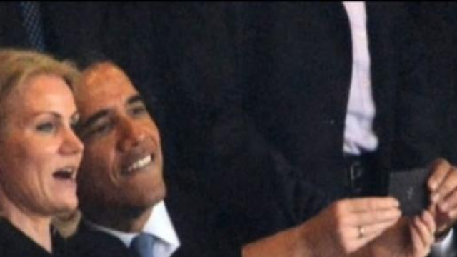 Anche Obama contagiato dalla mania dei selfie