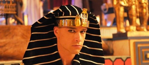 S&eacute;rgio Marone &eacute; Rams&eacute;s em 'Os Dez Mandamentos'