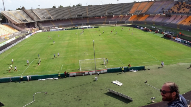 Il Lecce si prepara alla sfida contro il Catania.