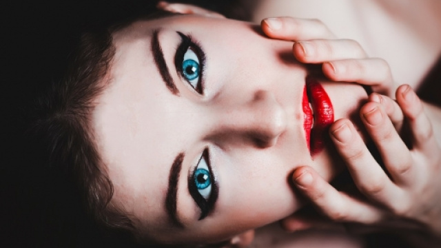 Tendenze moda trucco e make up a/i1516