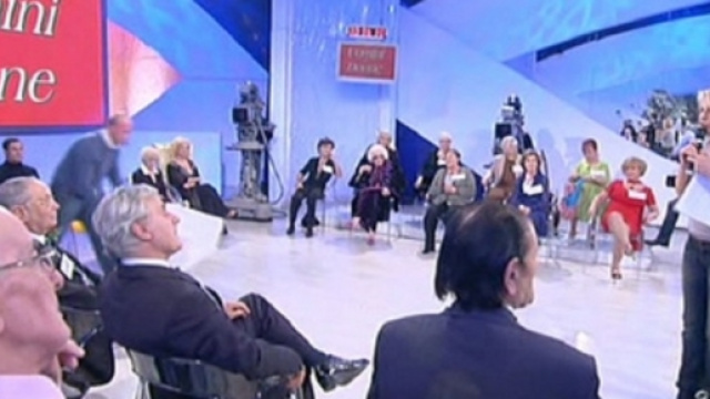 Uomini e donne, registrazione del Trono over.