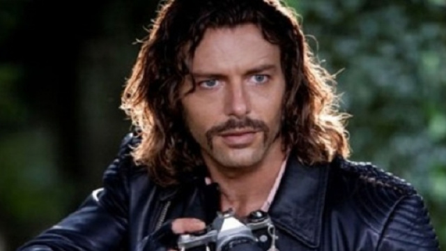 L'onore e il Rispetto: Ren&egrave; Rolla