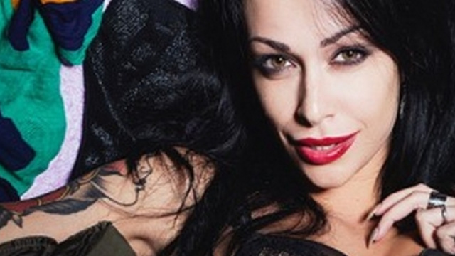 Valentina Dallari si spoglia per la rivista GQ