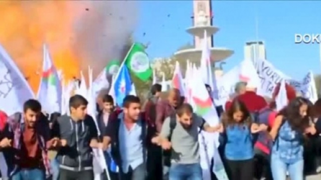 Strage di Ankara, morte 97 persone