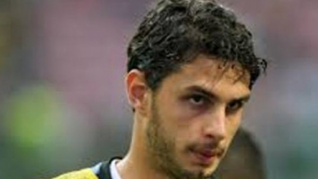 Il Capitano triste relegato in panchina.