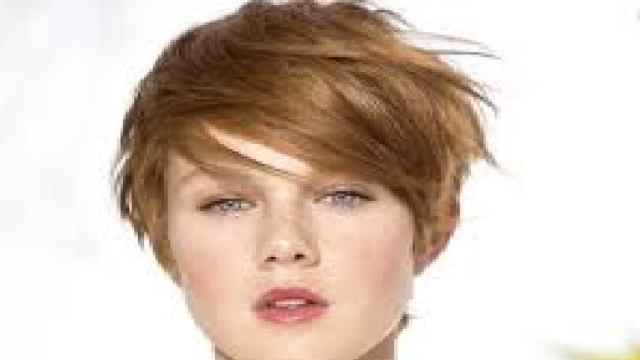 Novit&agrave; tagli di capelli: tendenze stagione 2015-16