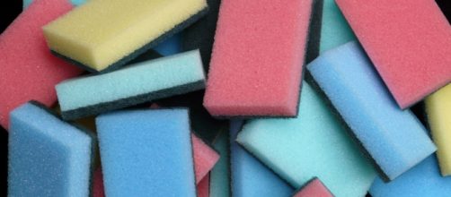 Dist&uacute;rbio alimentar faz mulher comer esponjas