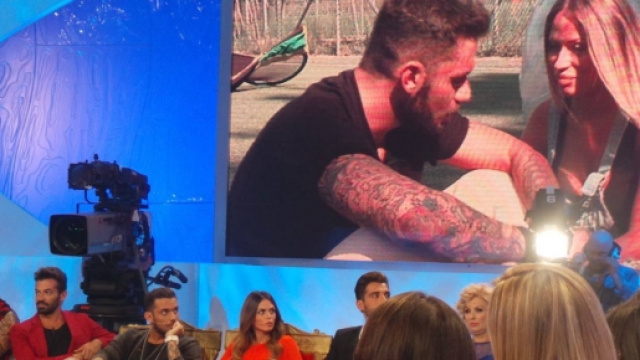 In studio Uomini e donne (foto da Solo Gossip).