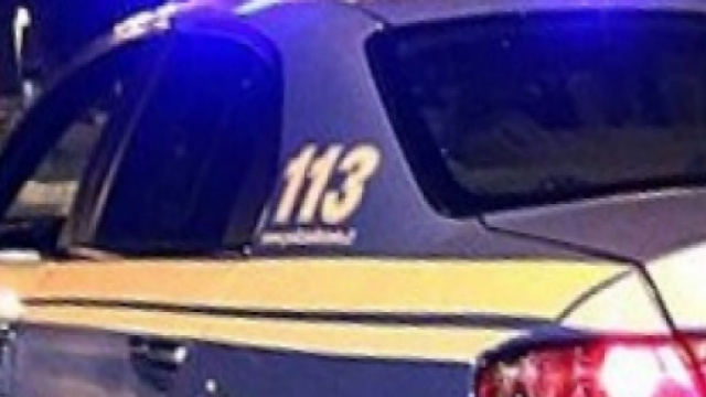 Poliziotti impegnati in un intervento