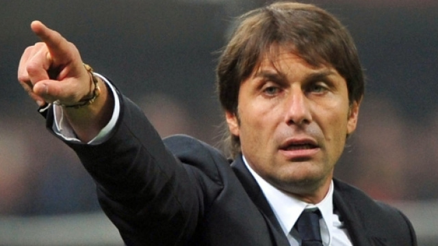 Antonio Conte da indicazioni ai giocatori