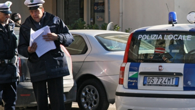 La Polizia Municipale durante i controlli