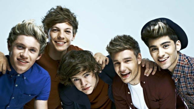 La formazione ufficiale dei 1D con Zayn Malik