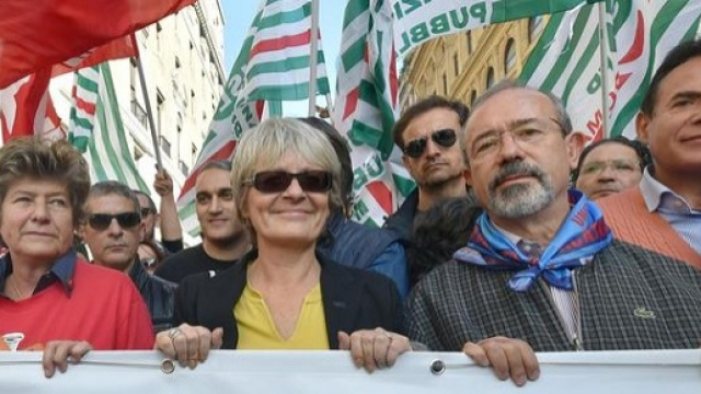 Rinnovo contratto statali: sar&agrave; lotta dura