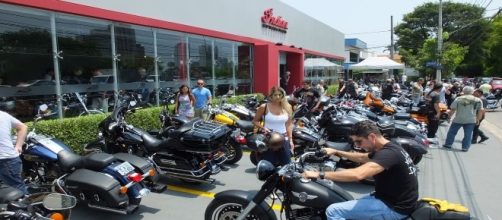 Indian Motorcycle SP, v&aacute;rias tribos apareceram.