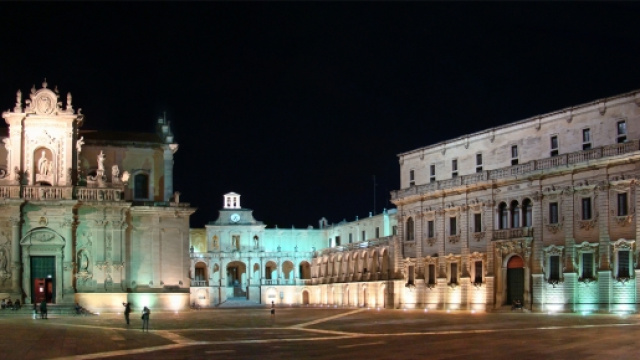 Nella foto, il Duomo di Lecce, capoluogo salentino