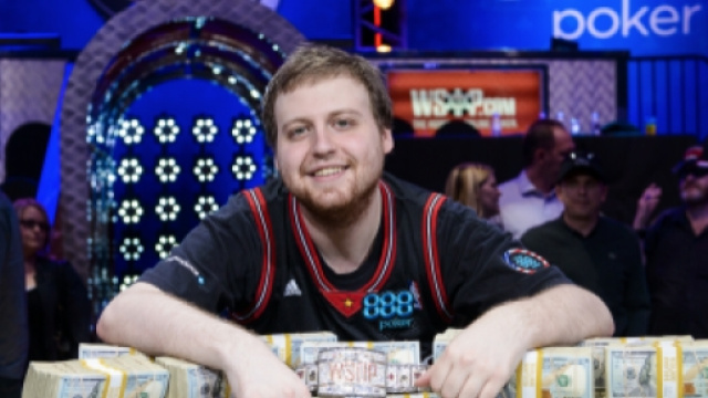 Il vincitore delle WSOP Joe McKeehen