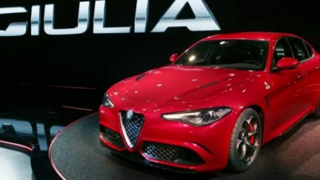 Alfa Romeo Giulia: galvanizza il Biscione