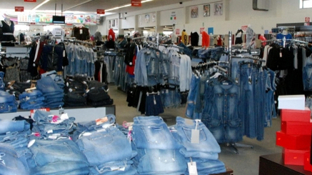 Attenzioni puntate su prodotti contraffratti