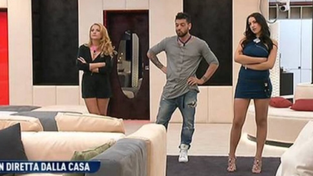 GF 14: Lidia incontra l'ex fidanzato e Federica.