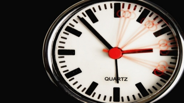 Domenica 25 ottobre si cambia: torna l'ora solare