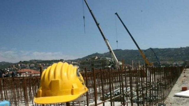 L'Ance minaccia il blocco del cantiere