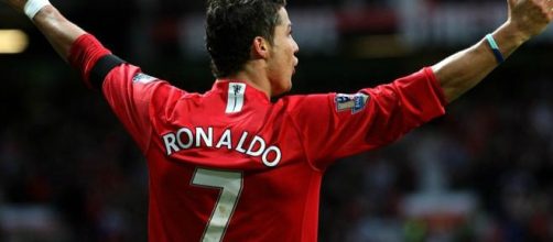 Cristiano Ronaldo durante un partido con el United