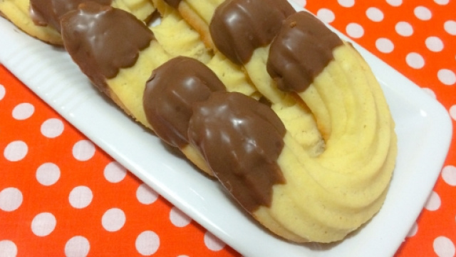 Biscotti di frolla al cioccolato fondente