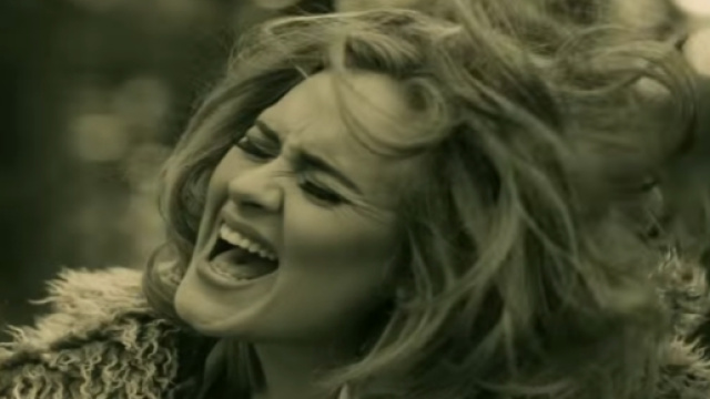 Il nuovo video del singolo di Adele, Hello