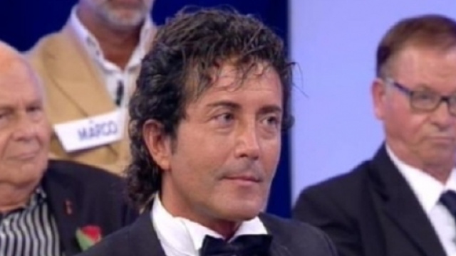 Trono Over: Gianluca Mastelli divide il web