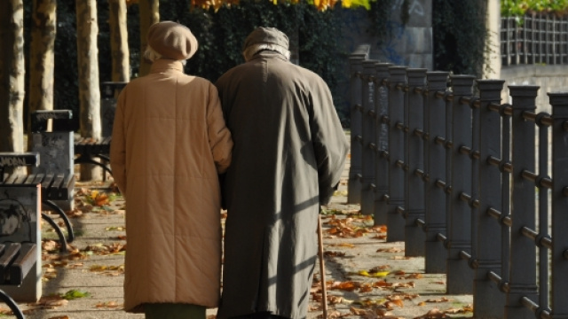 Anziani perdono la vita contemporaneamente