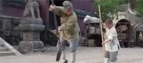 Jackie Chan aprende de un ni&ntilde;o