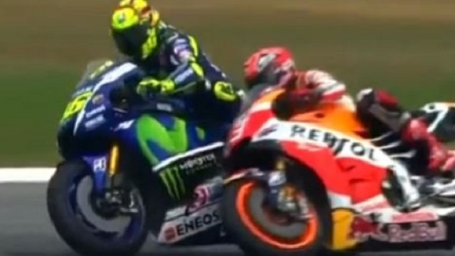 Incidente Rossi-Marquez GP Malesia