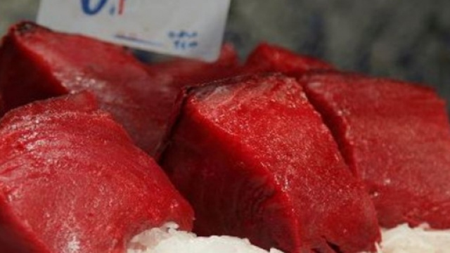 Carne rossa di primo taglio venduta al mercato