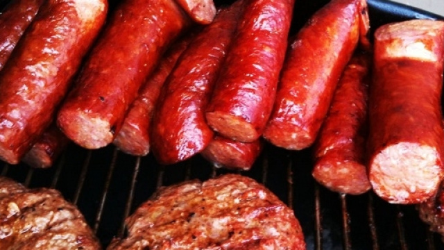 Carni rosse e lavorate, rischio cancro news 27/10