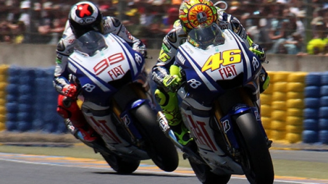 Rossi-Lorenzo nel 2010: ora duello per MotoGP 2015