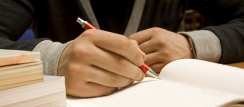 Estudar abre portas para oportunidades