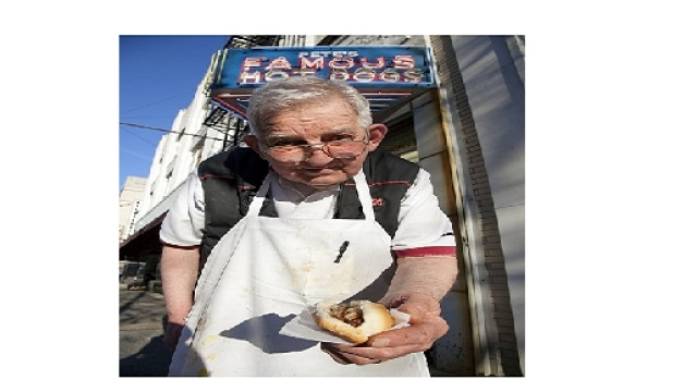 E tu.. lo vuoi un hot dog?????