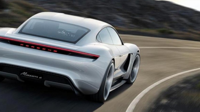 Arriva la nuova Porsche Mission e