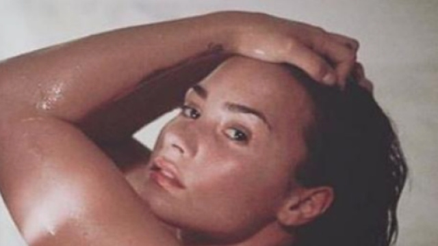 Demi Lovato senza veli per Vanity Fair