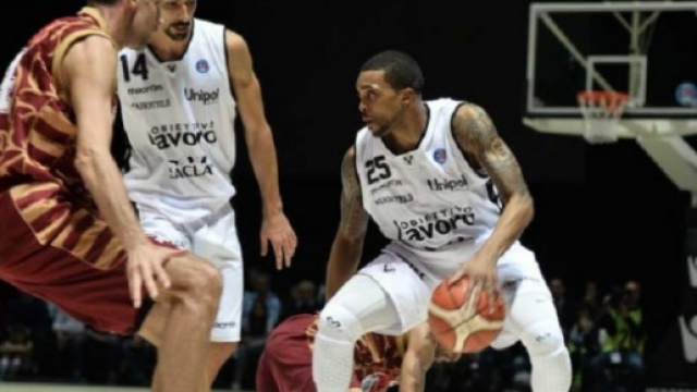 Giornata inaugurale stracolma di sorprese.