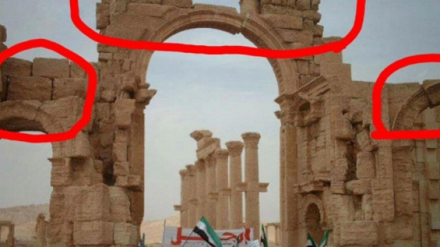 L'Arco di Trionfo a Palmira (foto @PalmyraPioneer)