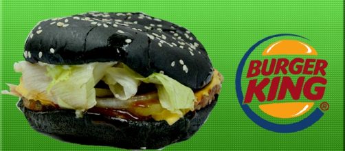 Clientes relatam fezes verdes ao comer Whooper