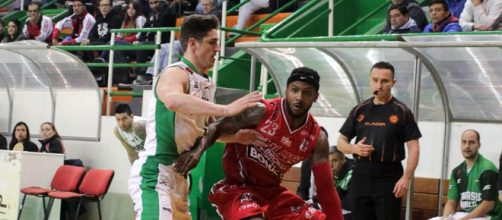 duelo verde. Gimnasia volvi&oacute; a ganar en la feliz