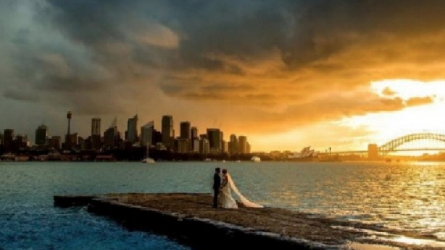 La bellissima fotografia dei due sposini