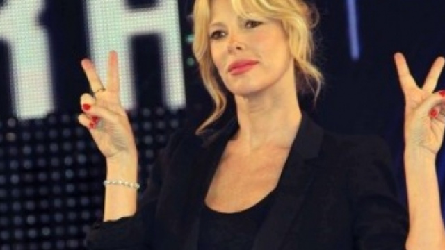 Grande Fratello 2015 replica 8 ottobre