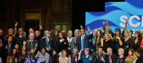 Numerosos artistas apoyan todas sus propuestas