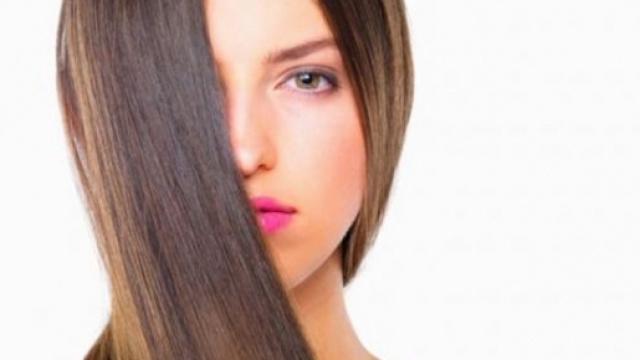 Capelli lisci per l'autunno 2015