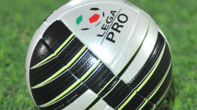 Il Lecce &egrave; pronto a sfidare il Cosenza.